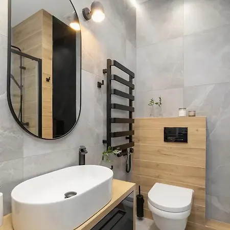 F-u-c-k Apartment *