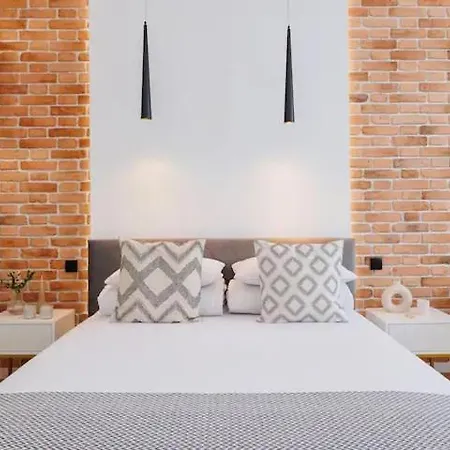 F-u-c-k Apartment